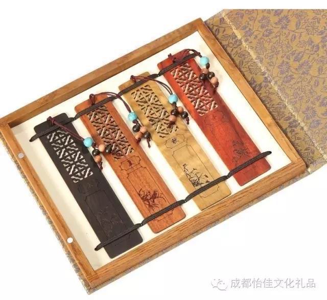 定做春夏秋冬紅木(mù)書簽定制年終商(shāng)務(wù)禮品推薦